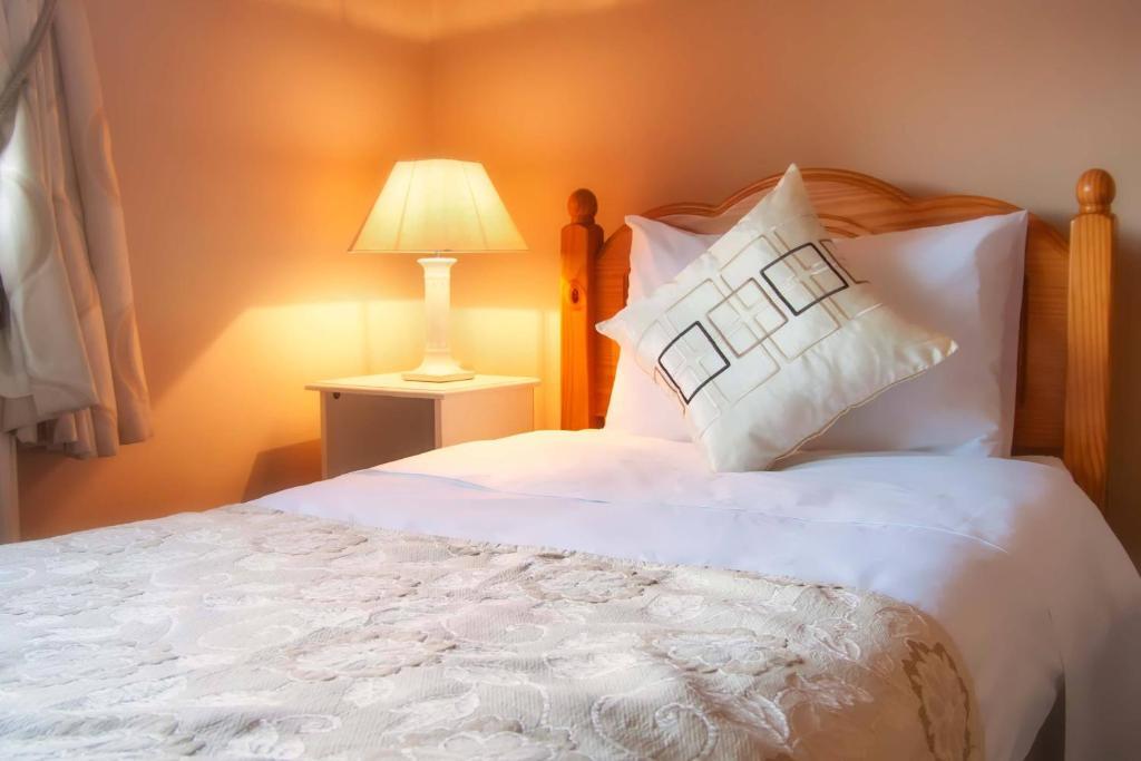 Mccarthy'S Lodge B&B Westport Bilik gambar