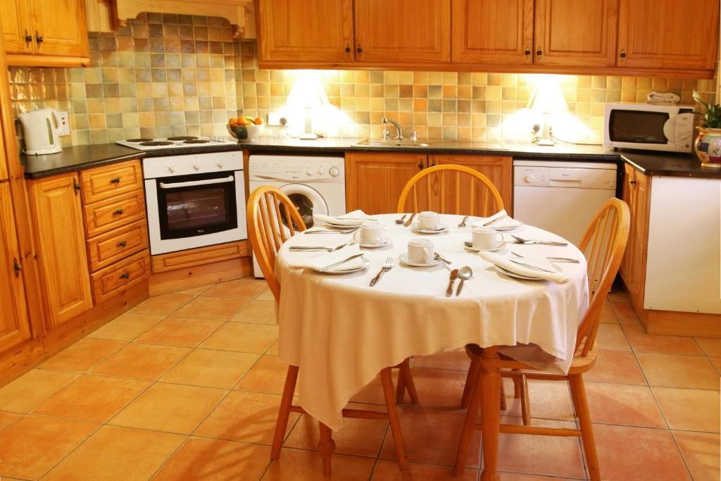 Mccarthy'S Lodge B&B Westport Luaran gambar